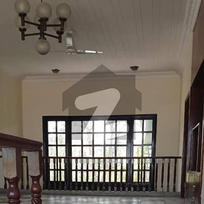 ماڈل ٹاؤن لاہور میں 5 کمروں کا 1 کنال مکان 11.0 کروڑ میں برائے فروخت۔