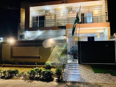 Prime Location 10 Marla House For sale In Multan