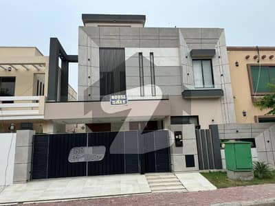 10,66 MARLA LUXURY HOUSE FOR SALE IN GULBAHAR BLOCK SECTOR C BAHRIA TOWN LAHORE