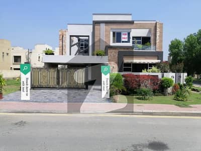 بحریہ ٹاؤن اوورسیز A بحریہ ٹاؤن اوورسیز انکلیو,بحریہ ٹاؤن,لاہور میں 5 کمروں کا 1 کنال مکان 9.0 کروڑ میں برائے فروخت۔