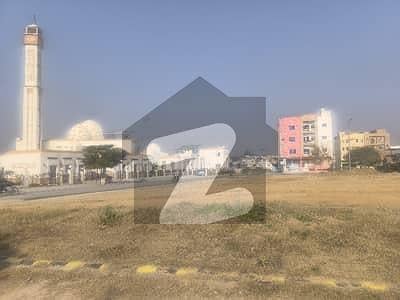 1 KANAL SOLID PLOT NEAR BOULEVARD BLOCK J