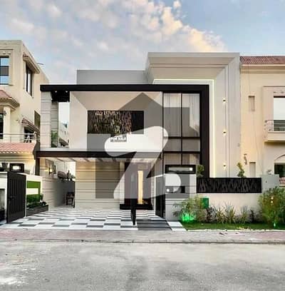 A PRIME LOCATION 10 MARLA HOUSE FOR SALE IN JASMINE BLOCK SECTOR C BAHRIA TOWN LAHORE
