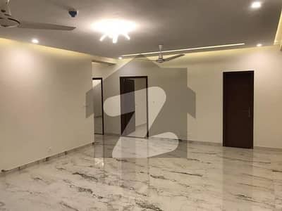 LIKE BRAND NEW 10 MARLA 3 BEDROOM FLAT AVAILABLE FOR RENT IN ASKARI 11 SECTOR D LAHORE CANTT