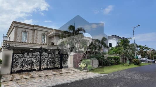 ڈی ایچ اے فیز 6 - بلاک این فیز 6,ڈیفنس (ڈی ایچ اے),لاہور میں 3 کمروں کا 2 کنال مکان 31.0 کروڑ میں برائے فروخت۔