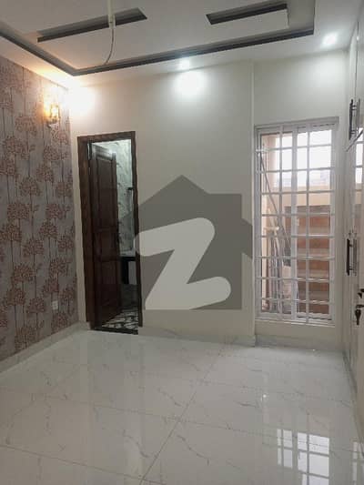 3.25 Marla Brand New Triple Storey House For Sale