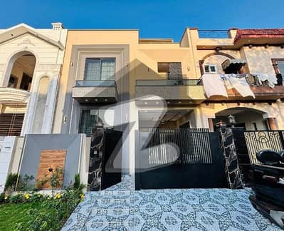 DD Block 5 Marla Brand New Solid House For Sale Phase 1