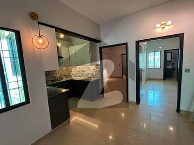 المرتضی کمرشل ایریا ڈی ایچ اے فیز 8,ڈی ایچ اے ڈیفینس,کراچی میں 3 کمروں کا 5 مرلہ فلیٹ 2.75 کروڑ میں برائے فروخت۔