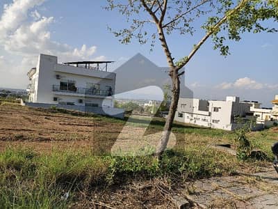 ڈی ایچ اے فیز 5 - سیکٹر بی ڈی ایچ اے ڈیفینس فیز 5,ڈی ایچ اے ڈیفینس,اسلام آباد میں 1 کنال رہائشی پلاٹ 3.85 کروڑ میں برائے فروخت۔