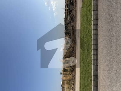 50*90 plot prime location near Double road