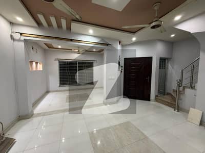 5 Marla Neat And Clean House Gas Available For Rent