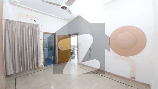 House For Sale Block 15 Gulistan-E-Johar