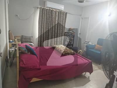 زم زمہ کمرشل ایریا ڈی ایچ اے فیز 5,ڈی ایچ اے ڈیفینس,کراچی میں 2 کمروں کا 4 مرلہ فلیٹ 55.0 ہزار میں کرایہ پر دستیاب ہے۔