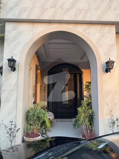 100% Original Picture 1 Year Old Kanal Slightly Used Modern House For Sale In DHA Phase 7 Near To Carrefour