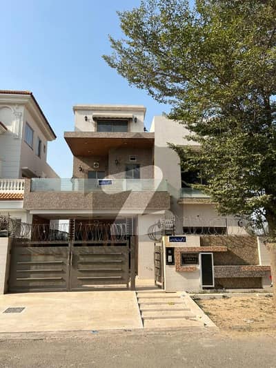 NEW LAHORE CITY PHASE 1 OVERSEAS BLOCK 10 MARLA HOUSE AVAILABLE FOR SALE SUI GAS APPROVED ARIA AND WAPDA 3 PHASE TO METRE INSTALL GOOD OPPORTUNITY