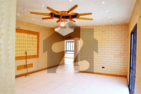 Bath Island 2700 Sqft, 3 Bed Apartment for Sale.