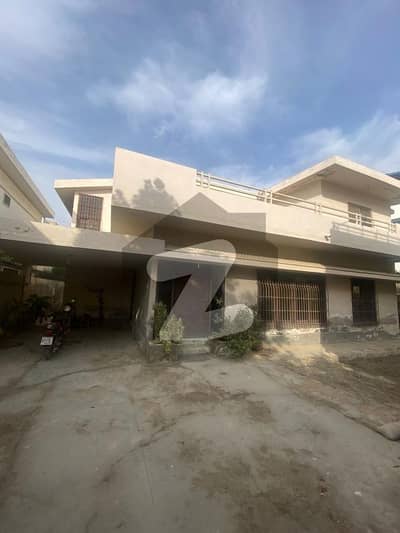 CHANCE DEAL | REAR HOUSE IN BADBAN LANE | VERY PRIME LOCATION