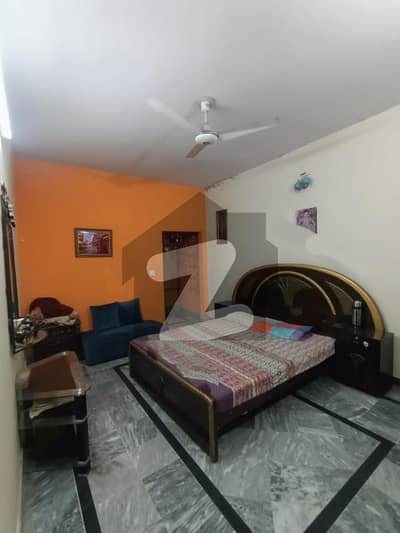 1 kanal 5 bed single unit house for rent in Harley street