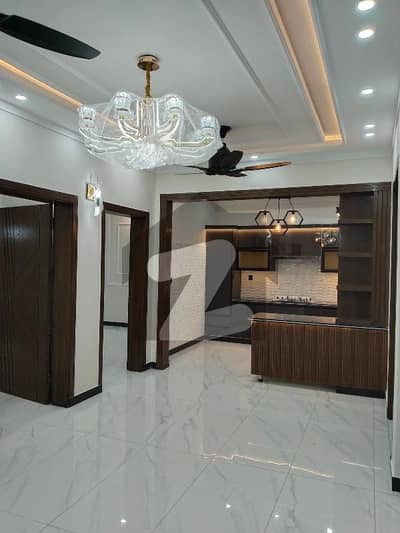 گلریز ہاؤسنگ سوسائٹی فیز 2 گلریز ہاؤسنگ سکیم,راولپنڈی میں 4 کمروں کا 4 مرلہ مکان 60.0 ہزار میں کرایہ پر دستیاب ہے۔