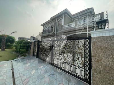 20 MARLA ELEGANT AND FULLY MAINTAINED SUPER HOT LOCATED BRAND NEW BUNGALOW IS AVAILABLE IN THE BEST BLOCK OF DHA LAHORE.