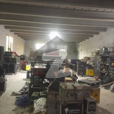 ہربنس پورہ لاہور میں 4 کمروں کا 2 کنال گودام 4.25 لاکھ میں کرایہ پر دستیاب ہے۔