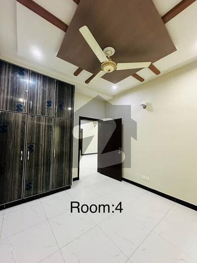 نواب ٹاؤن لاہور میں 3 کمروں کا 3 مرلہ مکان 65.0 ہزار میں کرایہ پر دستیاب ہے۔