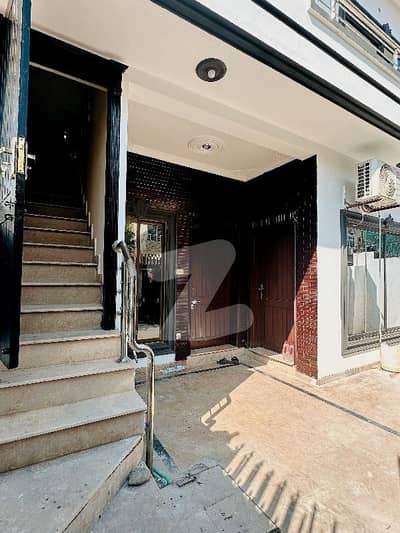 25x40 4 Marla used house for Sale G-13/1