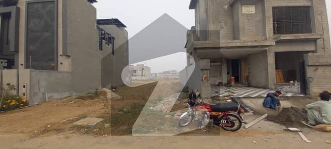 ڈی ایچ اے فیز9 پریزم - بلاک آر ڈی ایچ اے فیز9 پریزم,ڈی ایچ اے ڈیفینس,لاہور میں 5 مرلہ رہائشی پلاٹ 71.0 لاکھ میں برائے فروخت۔