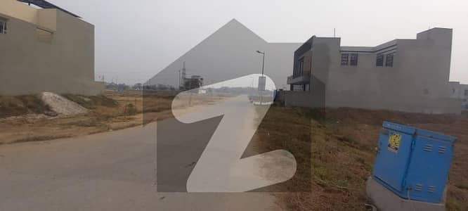 5 Marla Top Location Plot No-1927 Block D Phase 9 Town DHA Lahore For Urgent Sale