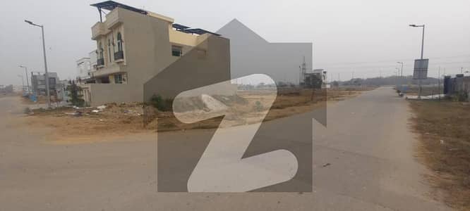 5 Marla Top Location Plot No-576 Block E Phase 9 Town DHA Lahore For Urgent Sale