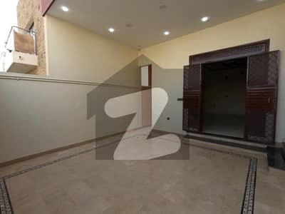 کیپٹل کوآپریٹو ہاؤسنگ سوسائٹی سکیم 33 - سیکٹر 35-اے,سکیم 33,کراچی میں 9 کمروں کا 16 مرلہ مکان 8.75 کروڑ میں برائے فروخت۔