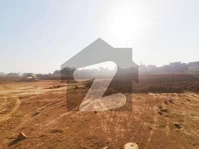 5 MARLA PLOT FOR SALE BEST LOCATION EASY TO APROCH MAIN PINE AVENUE ROAD READY TO CONSTRUCTION AND INCLUDE DEVELOPMENT CHARGE