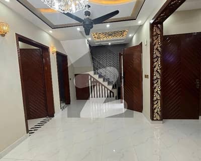 Multan Road Upper Portion Sized 3 Marla Is Available