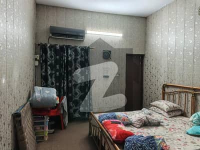 واپڈا ٹاؤن فیز 1 - بلاک ڈی3 واپڈا ٹاؤن فیز 1,واپڈا ٹاؤن,لاہور میں 4 کمروں کا 10 مرلہ مکان 4.25 کروڑ میں برائے فروخت۔