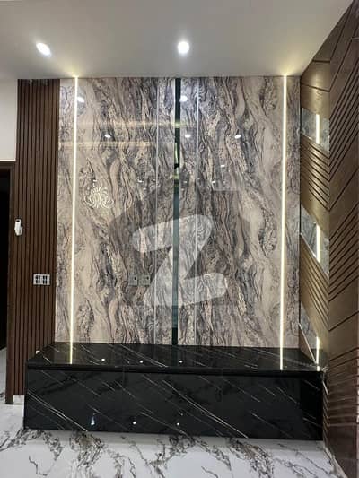 1 Kanal House For rent In The Perfect Location Of Bahria Town - Sector C 1 Kanal House For rent In The Perfect Location Of Bahria Town - Sector C