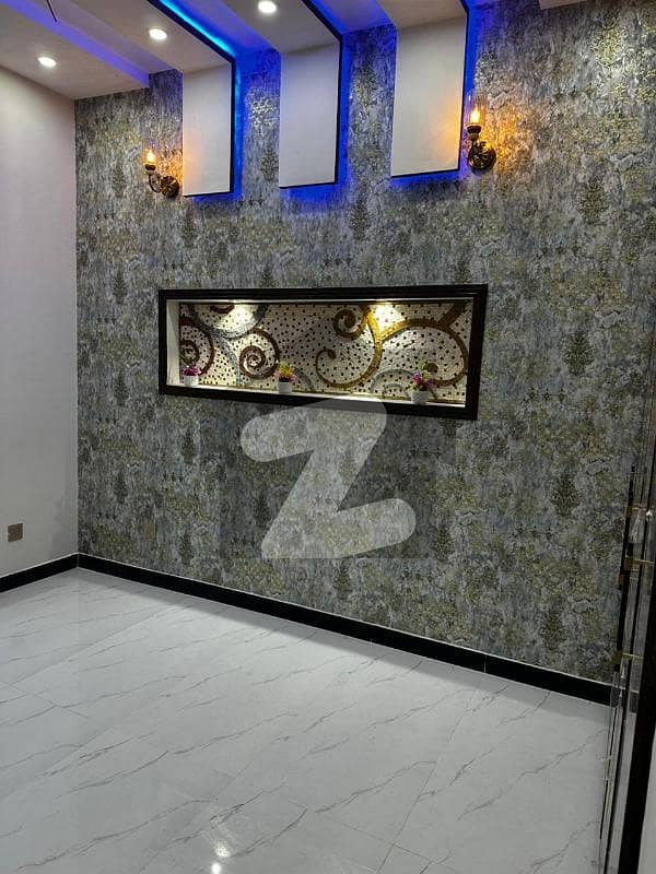 ویلینشیاء ہاؤسنگ سوسائٹی لاہور میں 6 کمروں کا 1 کنال مکان 2.65 لاکھ میں کرایہ پر دستیاب ہے۔ ویلینشیاء ہاؤسنگ سوسائٹی لاہور میں 6 کمروں کا 1 کنال مکان 2.65 لاکھ میں کرایہ پر دستیاب ہے۔