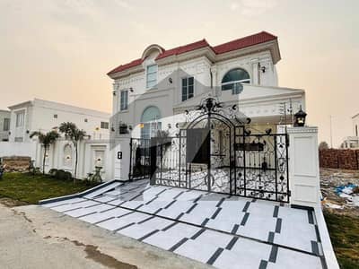 سٹی ہاؤسنگ سوسائٹی گوجرانوالہ میں 6 کمروں کا 1 کنال مکان 7.0 کروڑ میں برائے فروخت۔