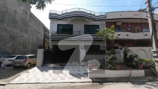 پی ڈبلیو ڈی ہاؤسنگ سوسائٹی ۔ بلاک ڈی پی ڈبلیو ڈی ہاؤسنگ سکیم,اسلام آباد میں 6 کمروں کا 10 مرلہ مکان 3.6 کروڑ میں برائے فروخت۔