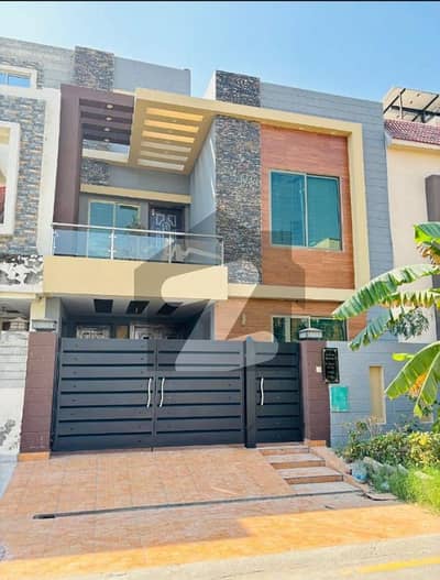 Bahria Nasheman 5 Marla Most Beautiful House Available For Sale Prime Location Near To Park And Masjid