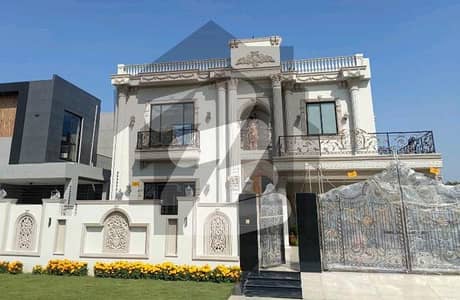 ڈی ایچ اے فیز 7 ڈیفنس (ڈی ایچ اے),لاہور میں 5 کمروں کا 1 کنال مکان 8.75 کروڑ میں برائے فروخت۔