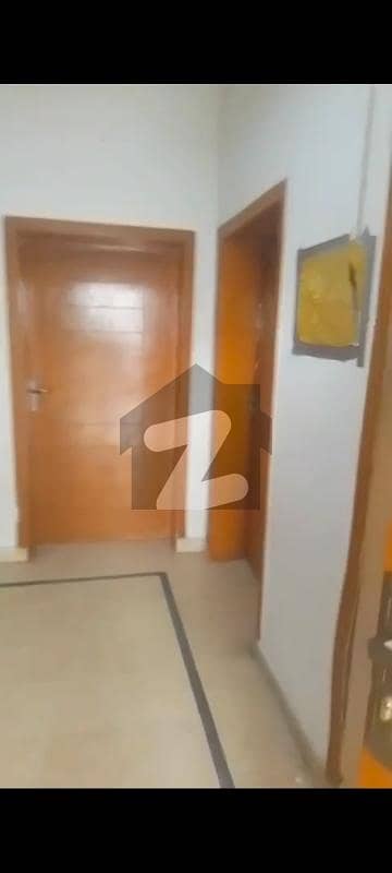 سوان گارڈن اسلام آباد میں 5 کمروں کا 7 مرلہ مکان 2.15 کروڑ میں برائے فروخت۔
