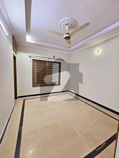 جی ۔ 13 اسلام آباد میں 2 کمروں کا 7 مرلہ زیریں پورشن 85.0 ہزار میں کرایہ پر دستیاب ہے۔