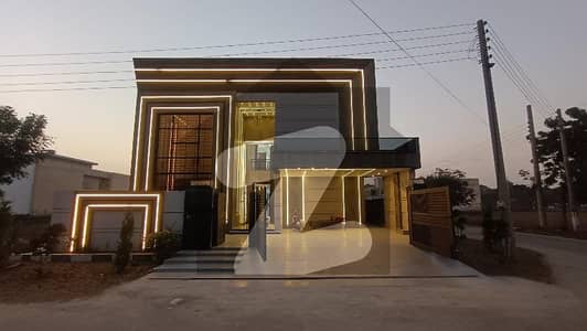 کالج روڈ لاہور میں 6 کمروں کا 1 کنال مکان 6.5 کروڑ میں برائے فروخت۔