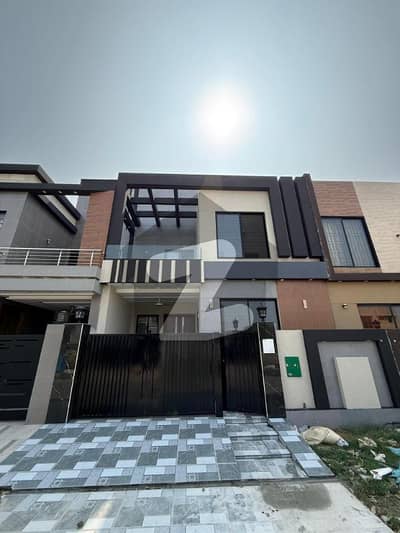 او ایل سی ۔ بلاک اے اوورسیز لو کاسٹ,بحریہ آرچرڈ فیز 2,بحریہ آرچرڈ,لاہور میں 3 کمروں کا 5 مرلہ مکان 1.9 کروڑ میں برائے فروخت۔