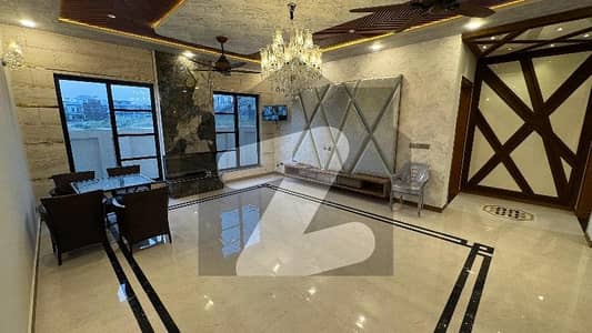 گلبرگ ریزیڈنشیا گلبرگ,اسلام آباد میں 6 کمروں کا 1 کنال مکان 2.5 لاکھ میں کرایہ پر دستیاب ہے۔