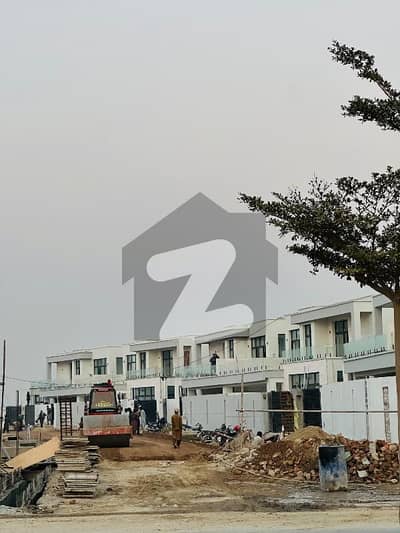 ڈی ایچ اے فیز9 پریزم ڈی ایچ اے ڈیفینس,لاہور میں 4 مرلہ کمرشل پلاٹ 1.7 کروڑ میں برائے فروخت۔