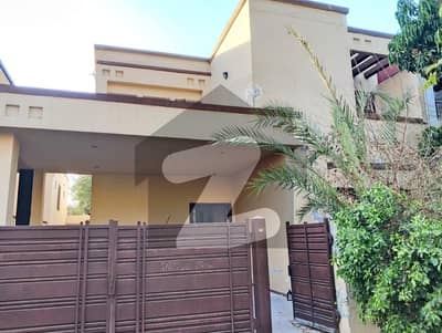 ڈی ایچ اے فیز 8 سابقہ ​​پارک ویو ڈی ایچ اے فیز 8,ڈی ایچ اے ڈیفینس,لاہور میں 4 کمروں کا 10 مرلہ مکان 1.3 لاکھ میں کرایہ پر دستیاب ہے۔