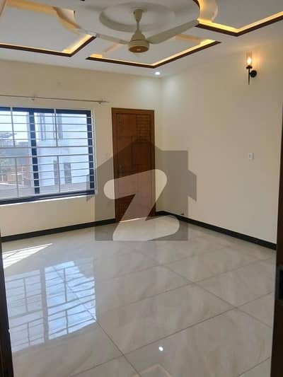 In Gulberg Residencia Upper Portion For Rent Sized 7Marla