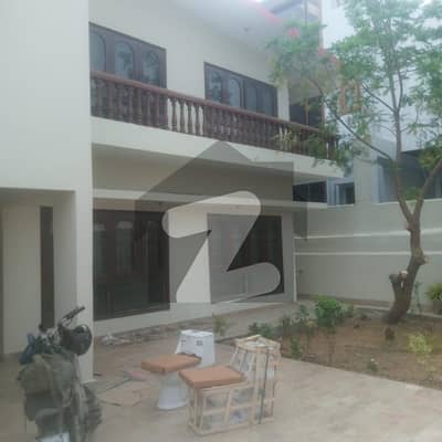 ڈی ایچ اے فیز 7 ڈی ایچ اے ڈیفینس,کراچی میں 5 کمروں کا 1 کنال مکان 4.0 لاکھ میں کرایہ پر دستیاب ہے۔