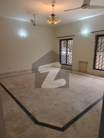 30/50 House for Sale in G9/4