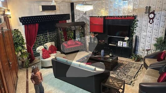 او پی ایف ہاؤسنگ سکیم لاہور میں 5 کمروں کا 10 مرلہ مکان 4.0 کروڑ میں برائے فروخت۔ او پی ایف ہاؤسنگ سکیم لاہور میں 5 کمروں کا 10 مرلہ مکان 4.0 کروڑ میں برائے فروخت۔